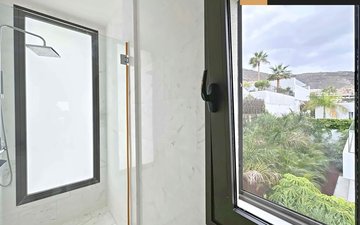 Property slide 40
