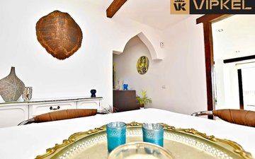 Property slide 28
