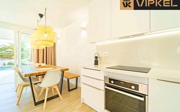 Property slide 25