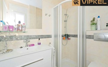 Property slide 18