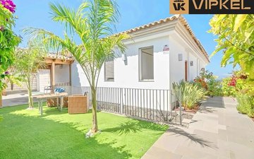 Property slide 14