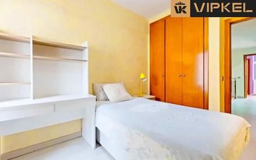 Property slide 10