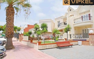 Property slide 10
