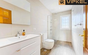 Property slide 34