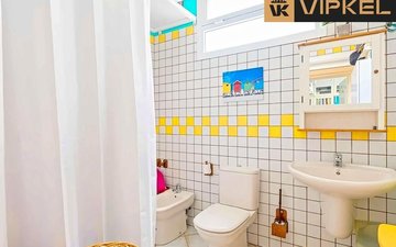 Property slide 21