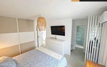 Property slide 17