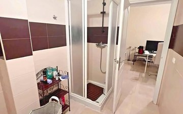 Property slide 28