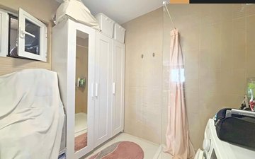 Property slide 28