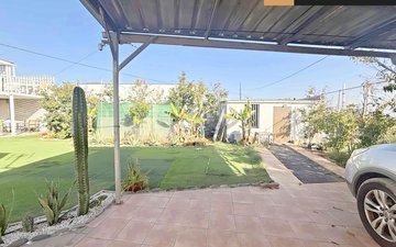 Property slide 21
