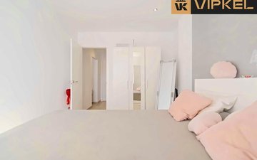 Property slide 22