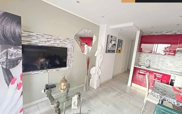 Property slide 17