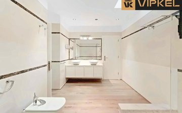 Property slide 44