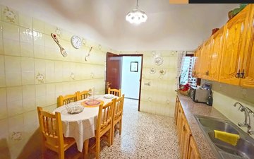 Property slide 75