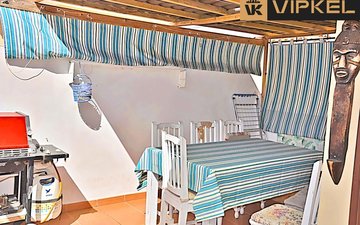 Property slide 12