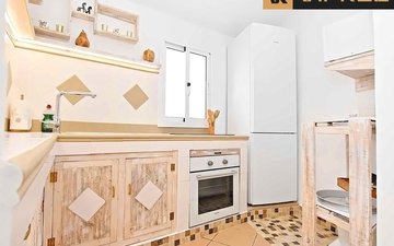Property slide 21