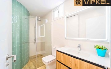 Property slide 24