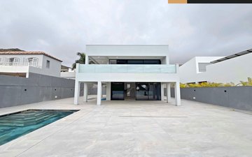 Property slide 17