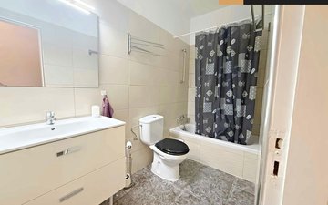 Property slide 22