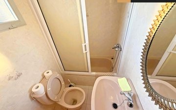 Property slide 78