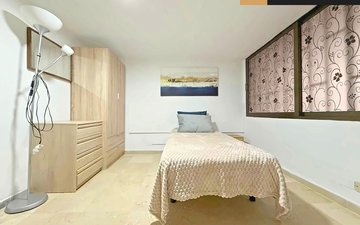 Property slide 20