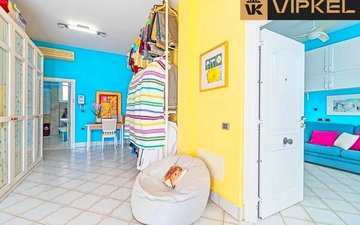 Property slide 19