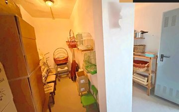 Property slide 61