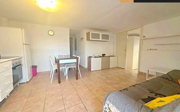 Property slide 11