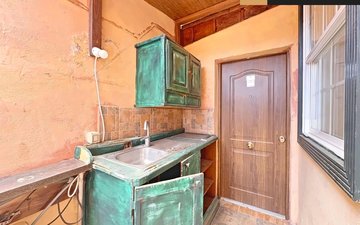 Property slide 16