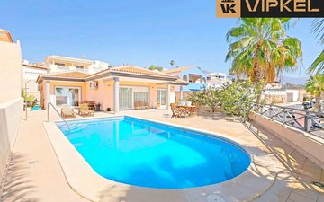 Property slide 22