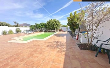 Property slide 14