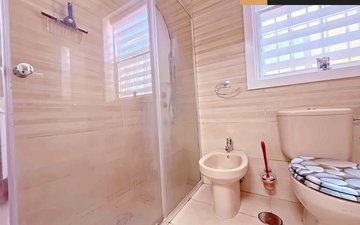 Property slide 32
