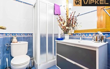Property slide 24