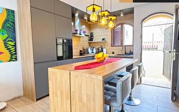 Property slide 18