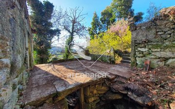 Property slide 16