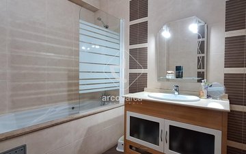 Property slide 19