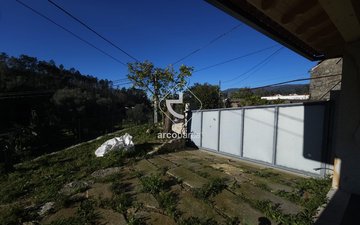 Property slide 32