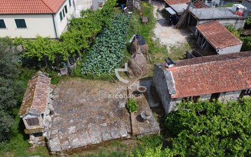 Property slide 39