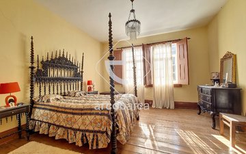 Property slide 14