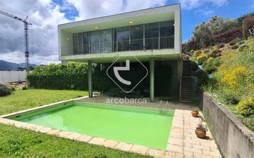 Property slide 75