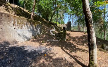Property slide 32