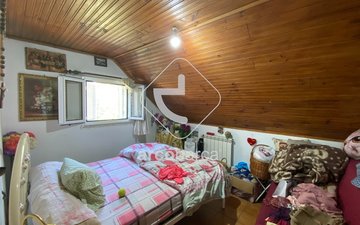 Property slide 27