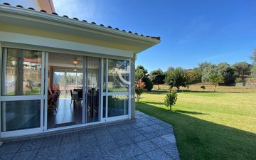 Property slide 18