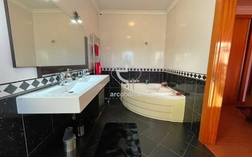 Property slide 25