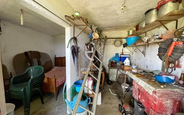 Property slide 10
