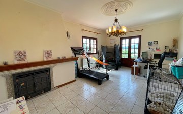 Property slide 16