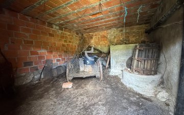 Property slide 24