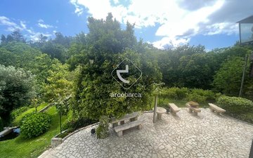 Property slide 84