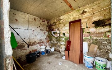 Property slide 76