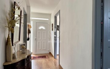 Property slide 44
