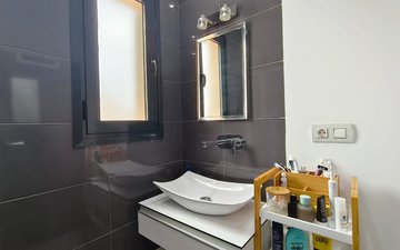 Property slide 15